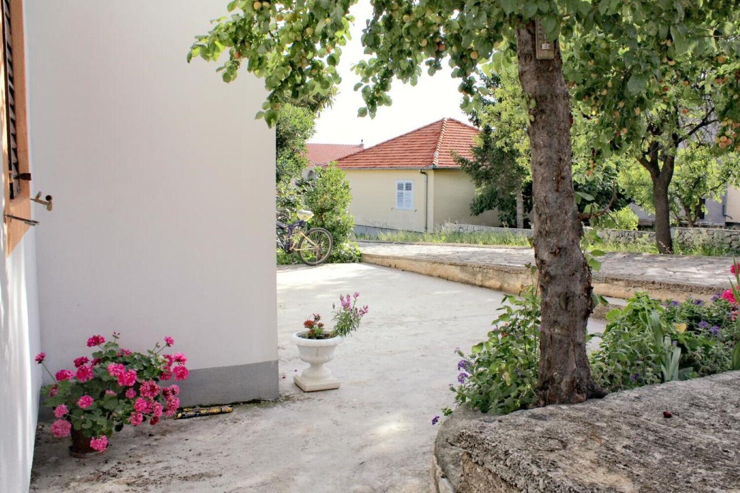 Apartments Slavica - Free Parking Jezera Exteriör bild