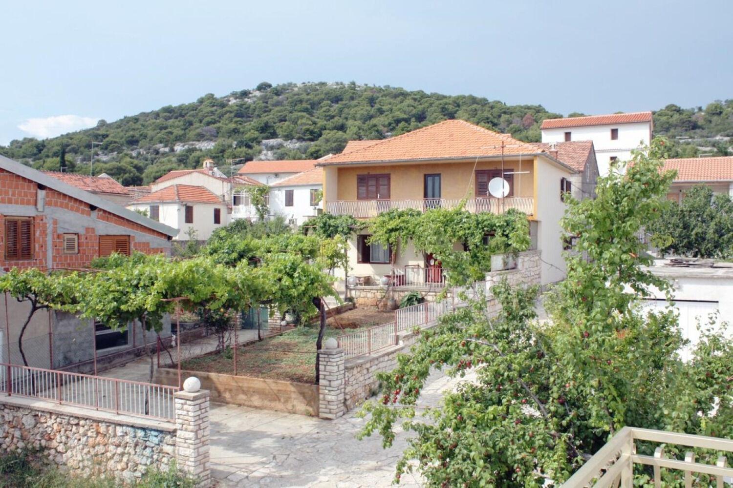 Apartments Slavica - Free Parking Jezera Exteriör bild